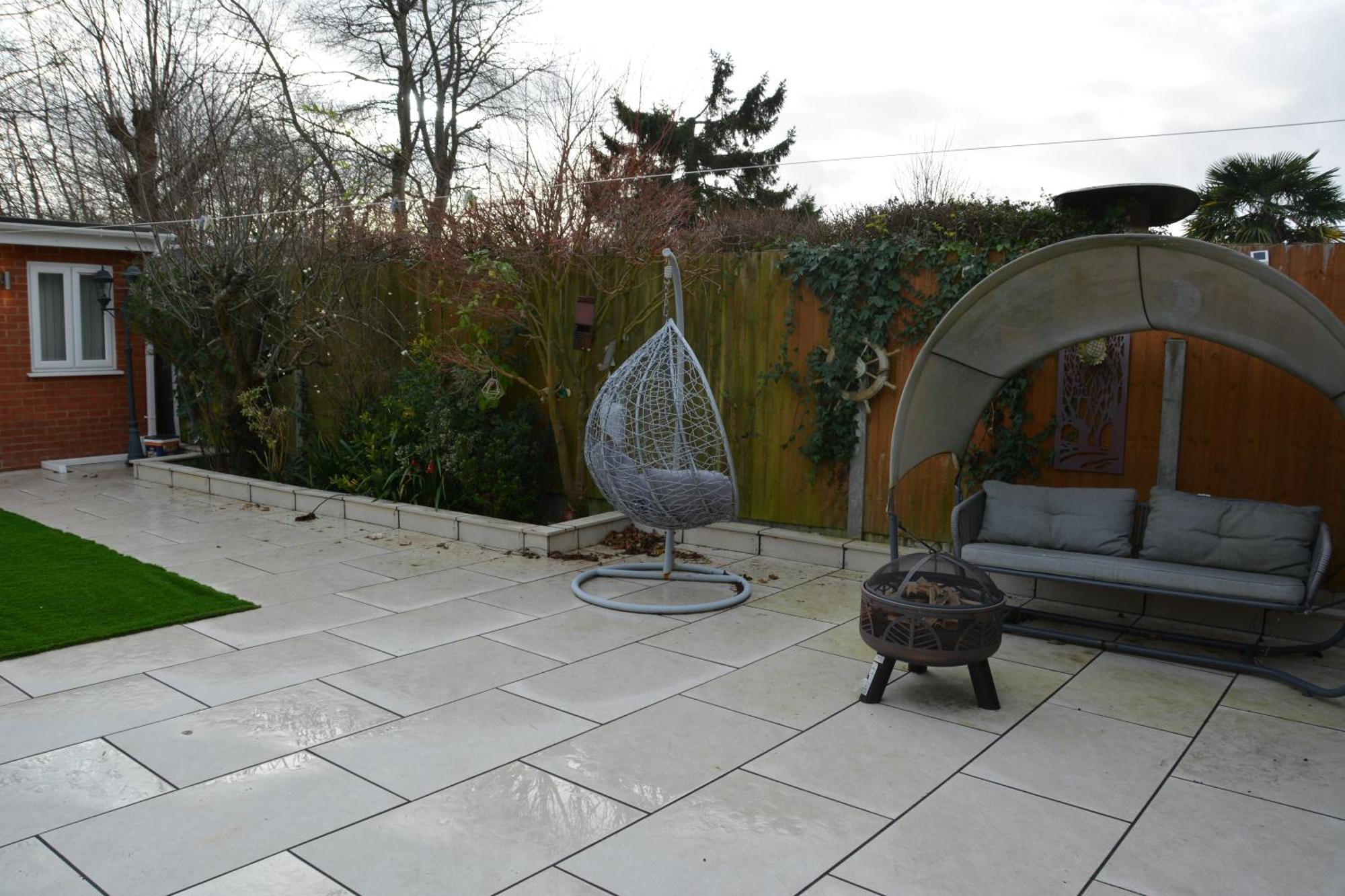 Cozy, Modern, Spacious 4 Bedroom House In London Romford Eksteriør bilde