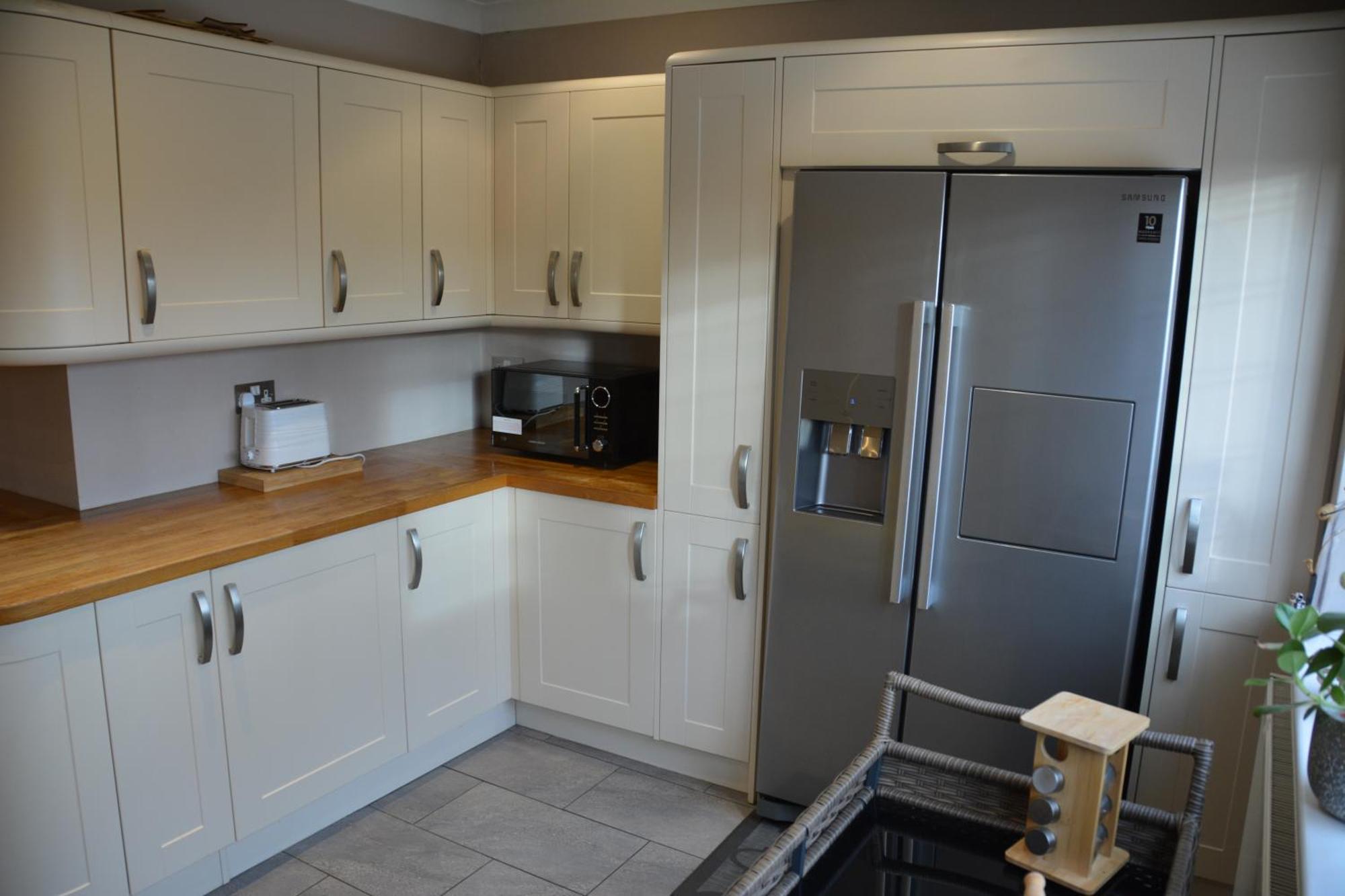 Cozy, Modern, Spacious 4 Bedroom House In London Romford Eksteriør bilde